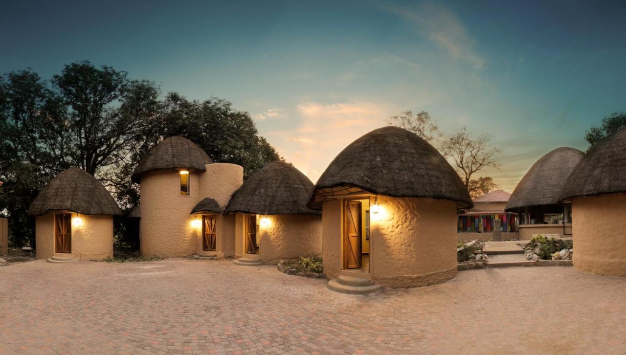 Serendipity Lakes And Resorts Tamia Exterior photo